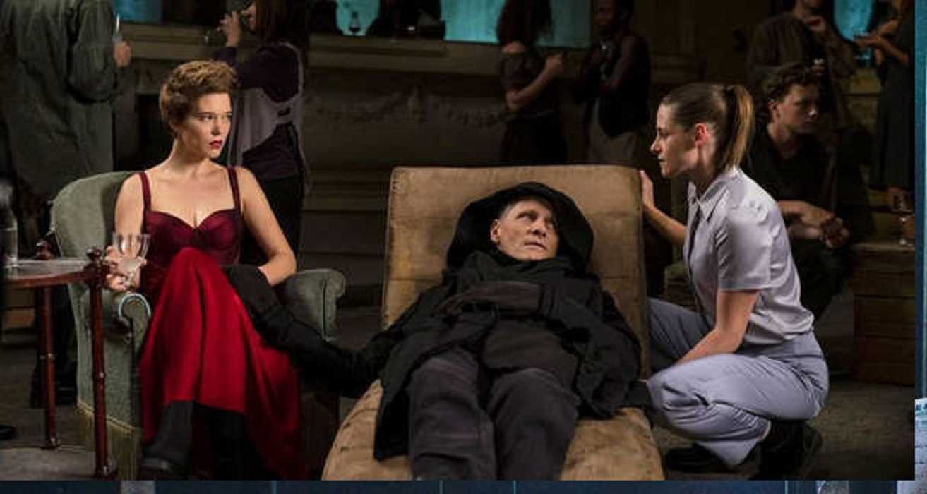 ऐसी फिल्म कि थिएटर छोड़कर भागने लगे लोग ऐसी फिल्म कि थिएटर छोड़कर भागने लगे लोग